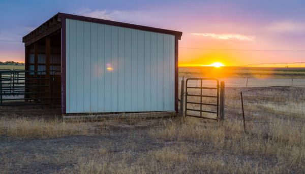 Cost of Pole Building Siding Service in Trenton